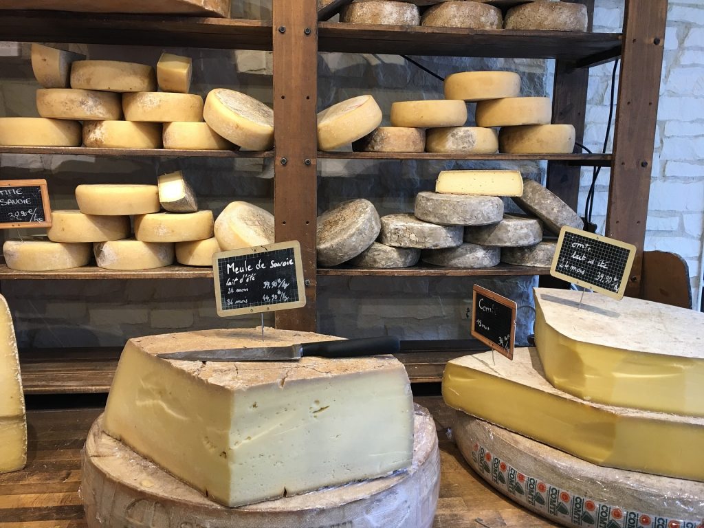 This images show artisan cheeses